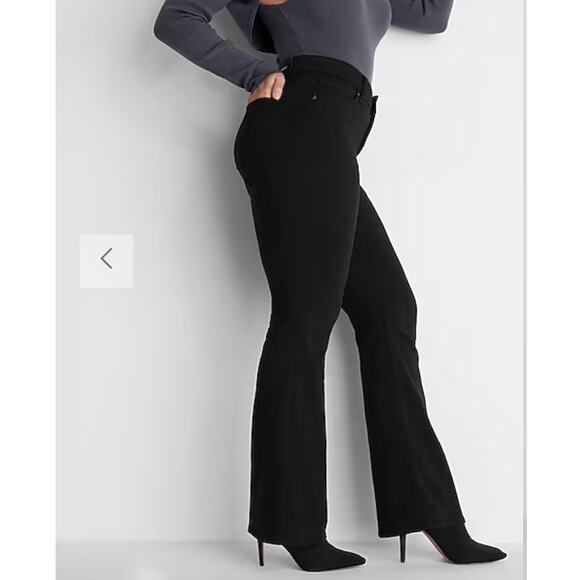 NWOT Never Worn | Express | Curvy Mid Rise Black Bootcut Jeans | Size 8R - Picture 1 of 7